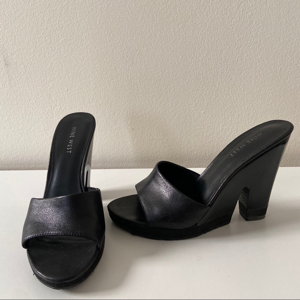 Heels - Picture 3 of 4